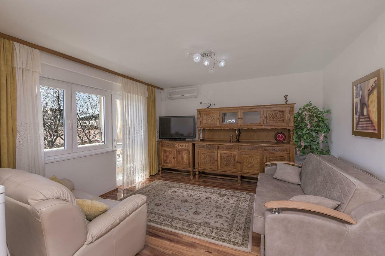 Apartment Nansy Omiš Pokoj fotografie
