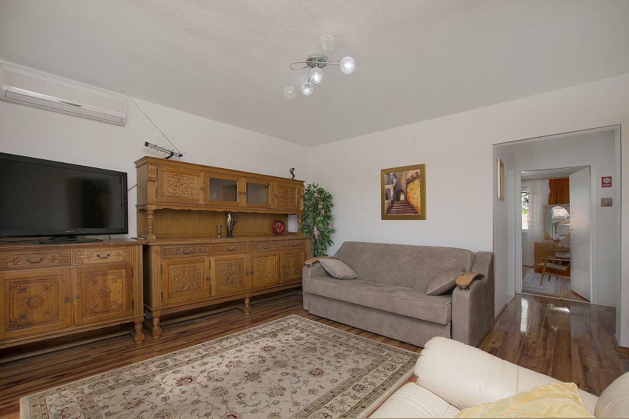 Apartment Nansy Omiš Pokoj fotografie